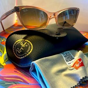 RayBan Lady Burbank sunglasses
